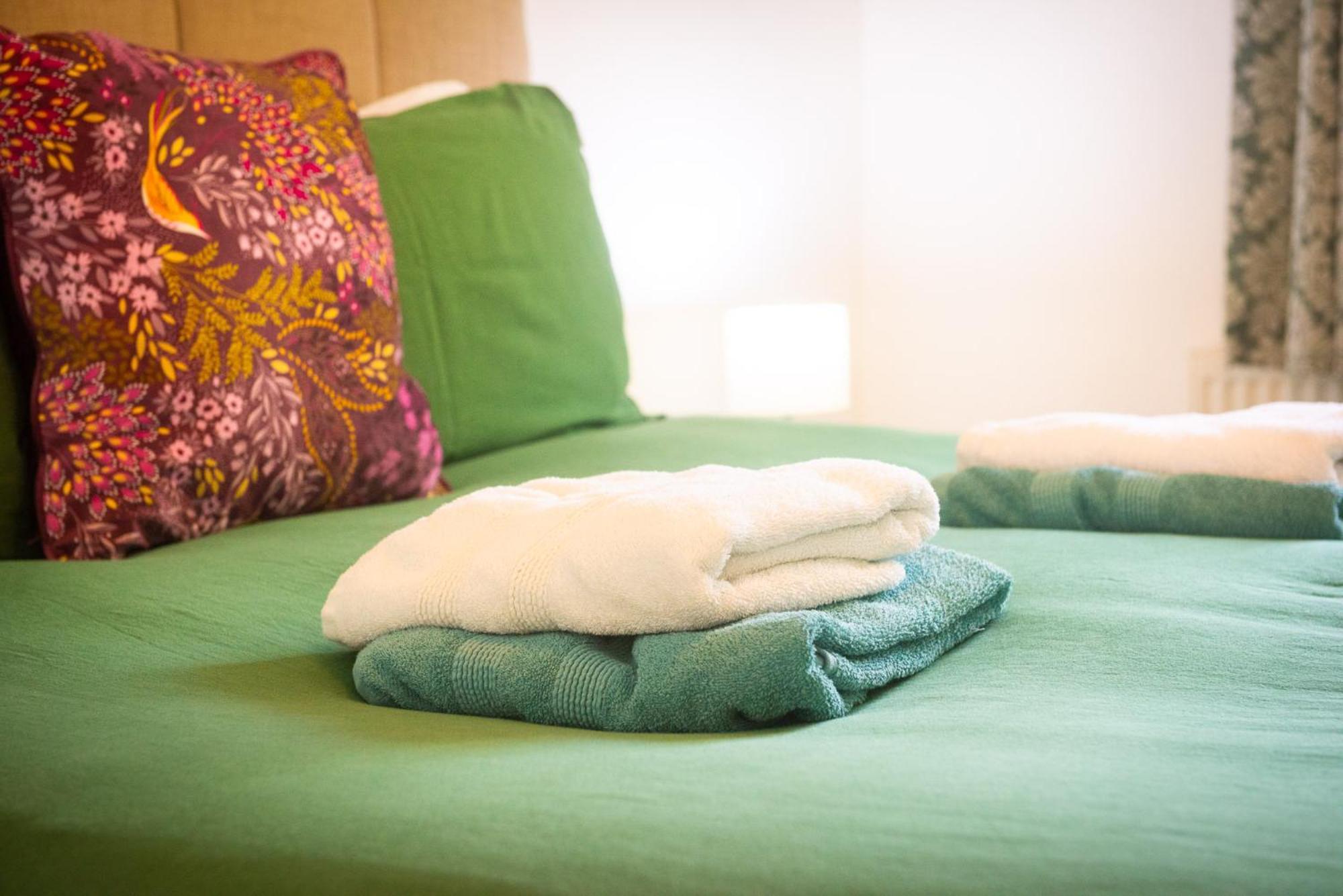 Polrunny Farm Elderberry Cottage With Sea View 보스캐슬 외부 사진