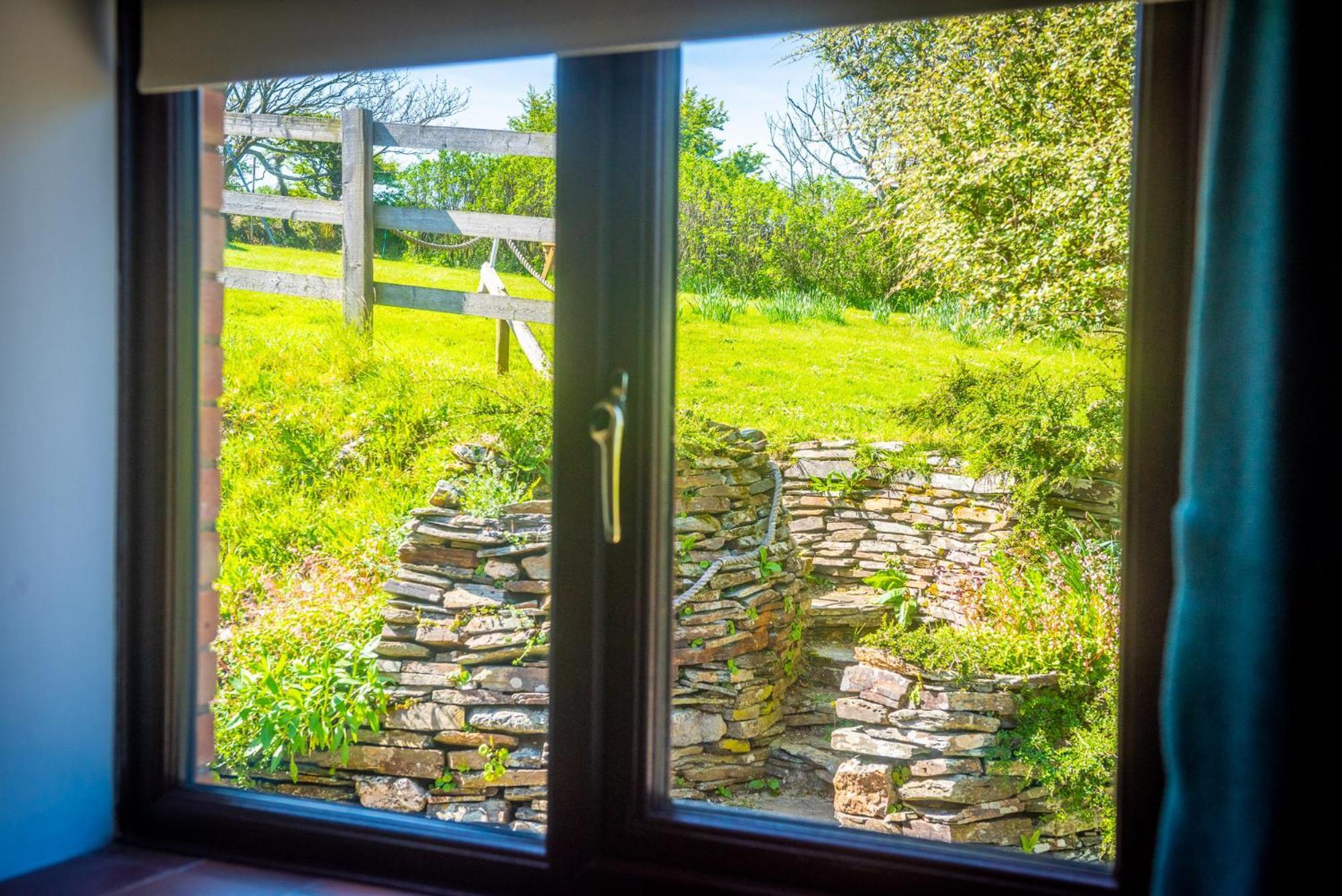 Polrunny Farm Elderberry Cottage With Sea View 보스캐슬 외부 사진